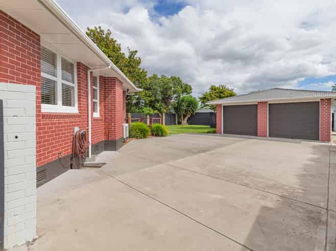 175 Bartholomew Road, Levin