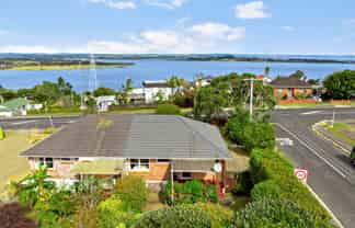 1/347 Hillsborough Road, Hillsborough