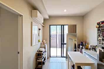 7A Azzurro Way, Flat Bush