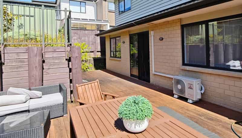 7A Azzurro Way, Flat Bush