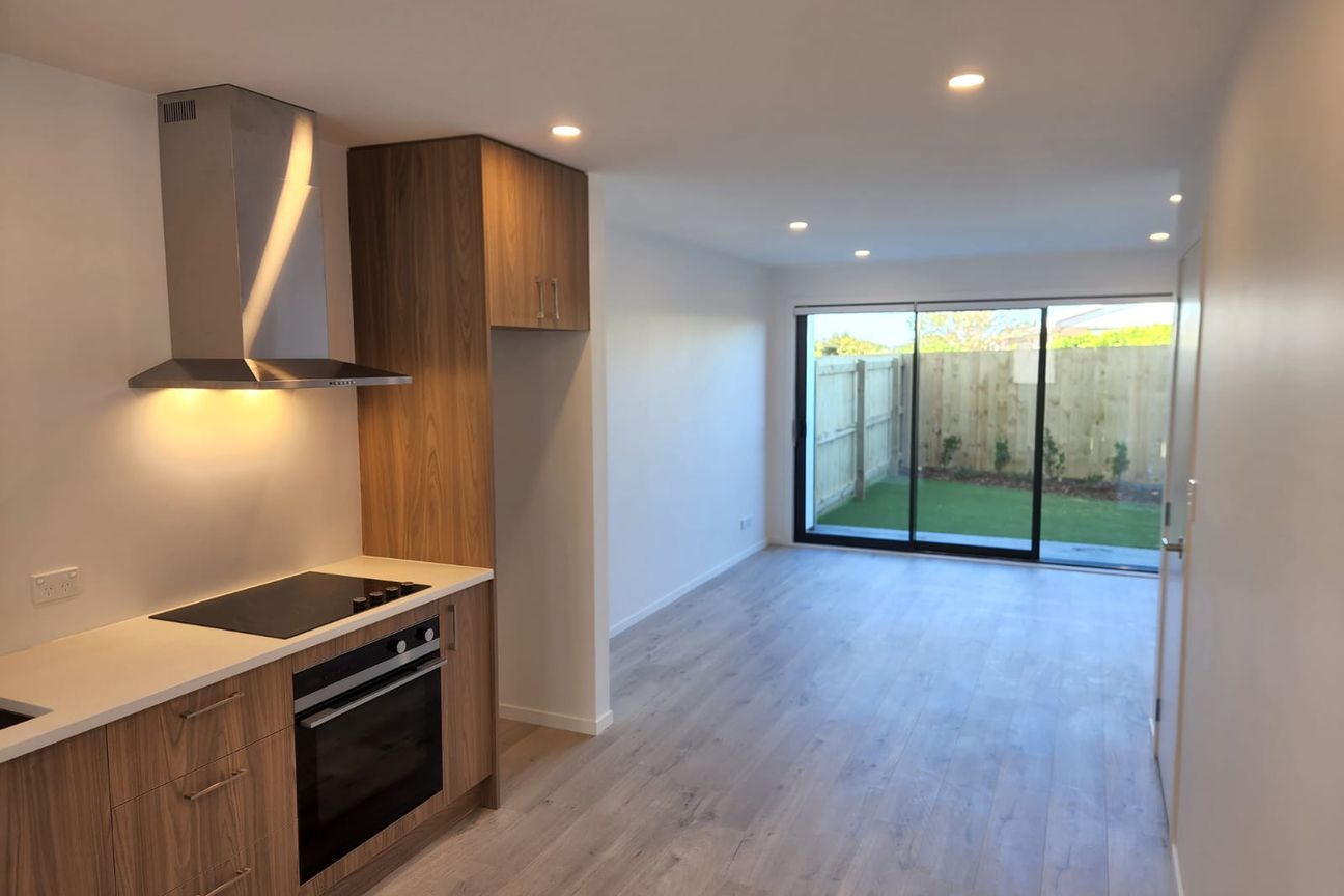 Modern 2 bed 2 bath ensuite with parking - Widok 2