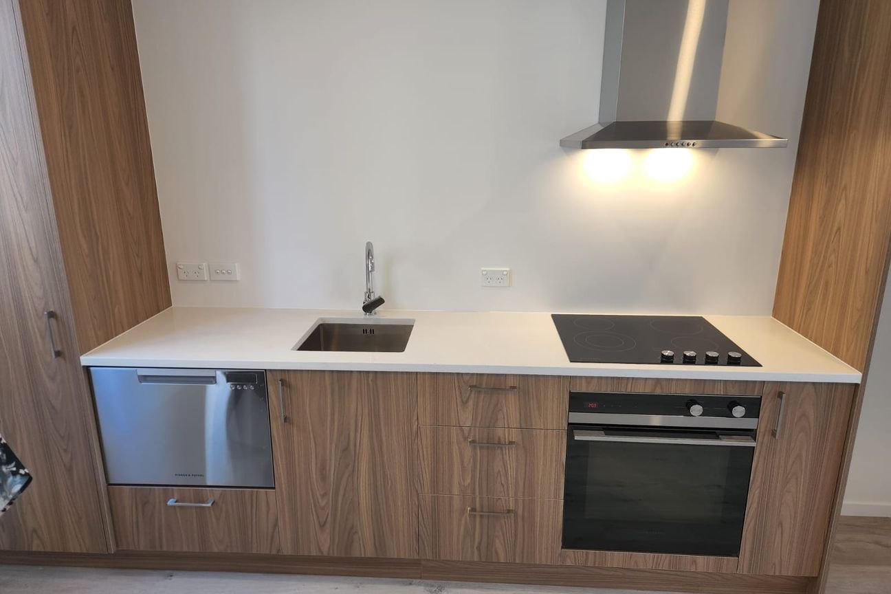 Modern 2 bed 2 bath ensuite with parking - Widok 5