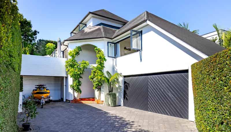 10A  Kenny Road, Remuera