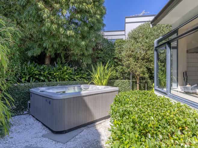 10A  Kenny Road, Remuera