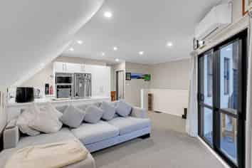 19D Edgecumbe Street, Whitiora