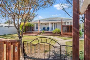 5 Charlotte Lane, Brightwater