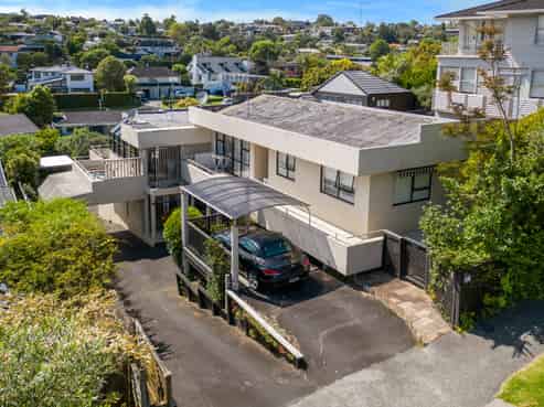 1 & 2/66 Allum Street, Kohimarama