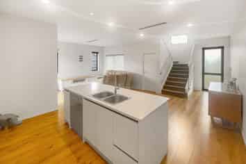 3 Ballinadreen Road, Flat Bush