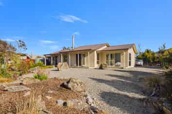 12 Range View Road, St Arnaud