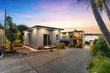 90 The Terrace, Herald Island