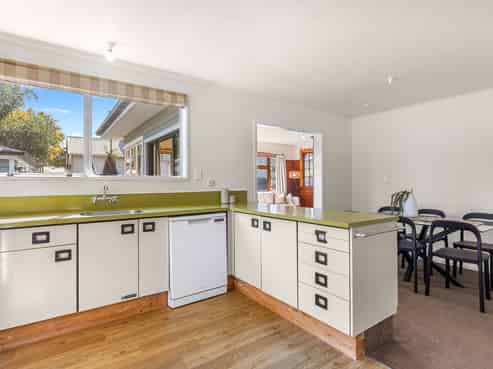 35 Wilsons Road South, Saint Martins