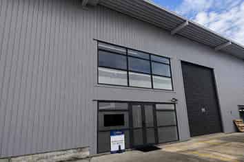 Solid Unit in Tightly Held Industrial Precinct