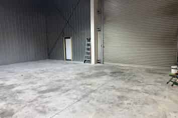 Solid Unit in Tightly Held Industrial Precinct