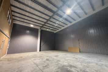 Solid Unit in Tightly Held Industrial Precinct