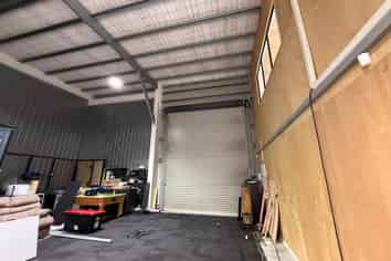 Solid Unit in Tightly Held Industrial Precinct