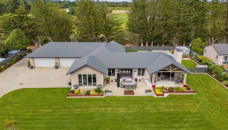 47 Matua Grove, Otatara