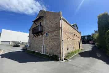 Standalone Character | 9 Carparks