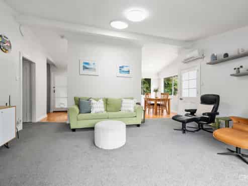 32 Forest Road, Pinehaven