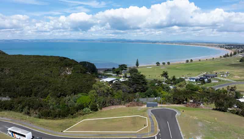 14 Akeake Crescent, KARIKARI PENINSULA