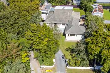 58 Heretaunga Square, Silverstream