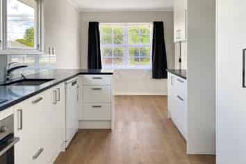 12 Edwards Avenue, Henderson