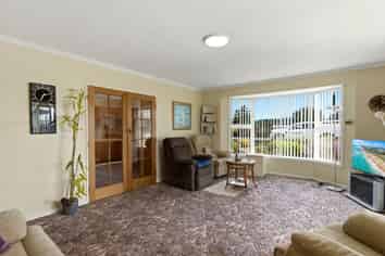 2/335 North Road, WAIKIWI