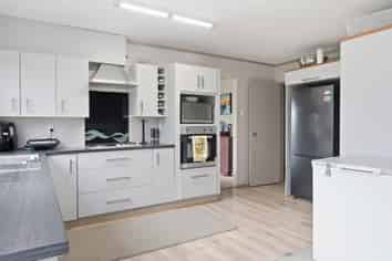 2/18 Sailmaker Close, WHITBY