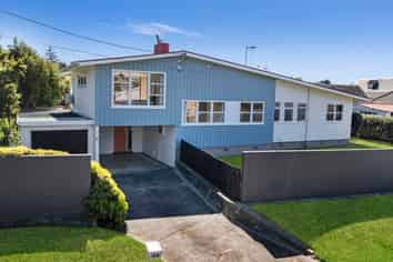 104 Atawhai Road, Fitzherbert