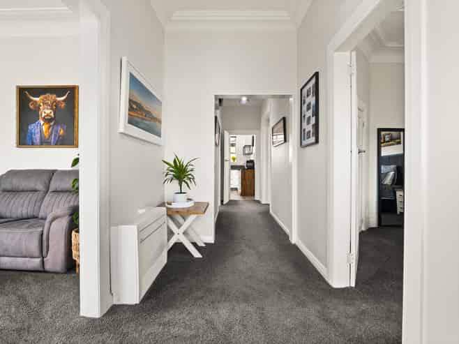 21 Hargest Crescent, Saint Kilda