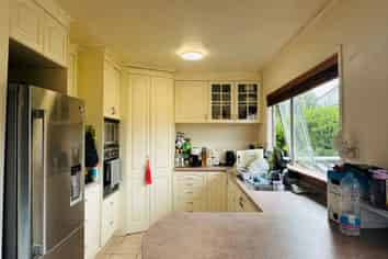 196  Methuen Road, New Windsor