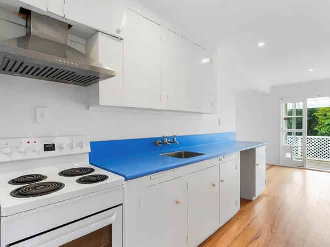 15 Rossgrove Terrace, Mount Albert