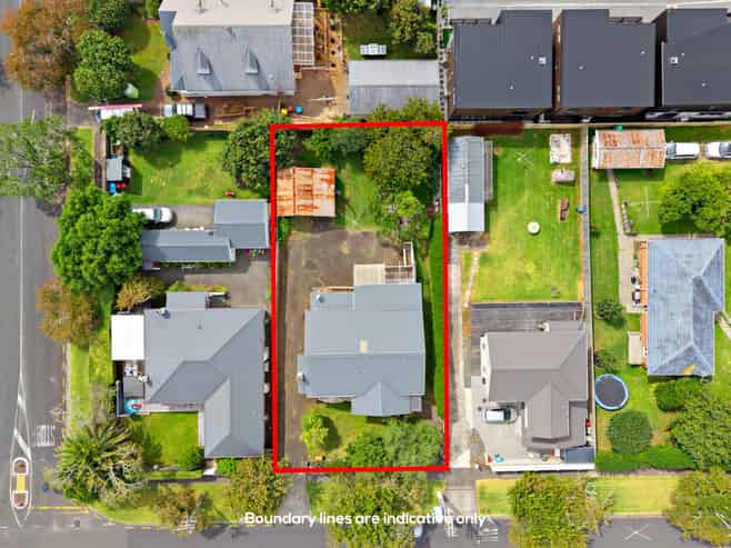 15 Rossgrove Terrace, Mount Albert
