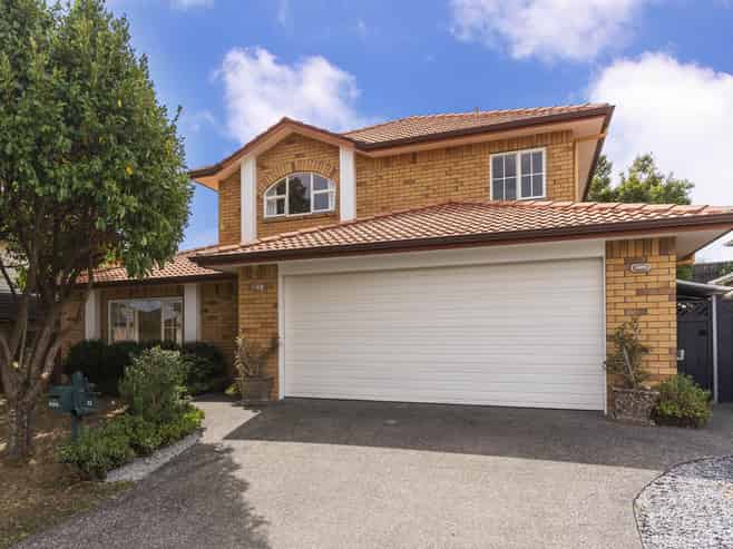 32 Coachman Drive, Flat Bush