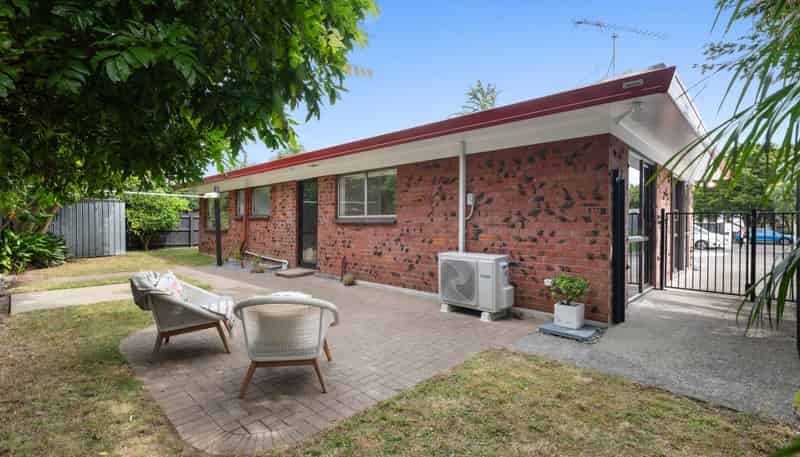 2/22 Beaumaris Way, Conifer Grove