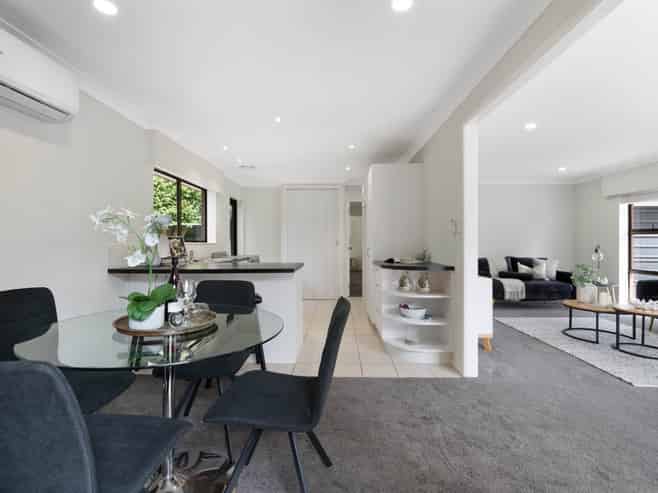 2/22 Beaumaris Way, Conifer Grove