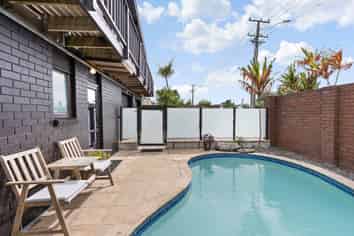 773 Whangaparaoa Road, Manly