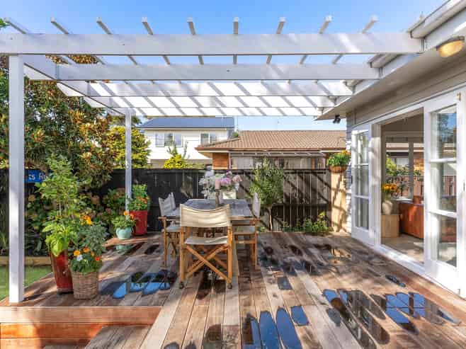 60a Ladies Mile, Manly