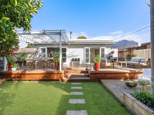 60a Ladies Mile, Manly