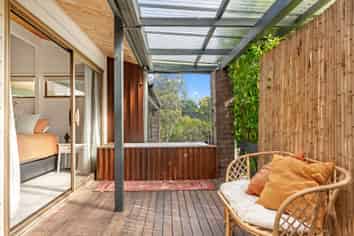 102 Oak Street, Mangapapa