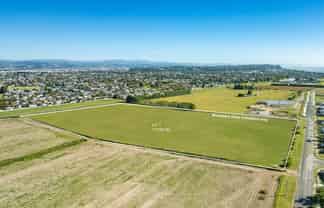  5 Kenny Road, 120 Willowbank Ave, 95 Eriksen Road, Meeanee