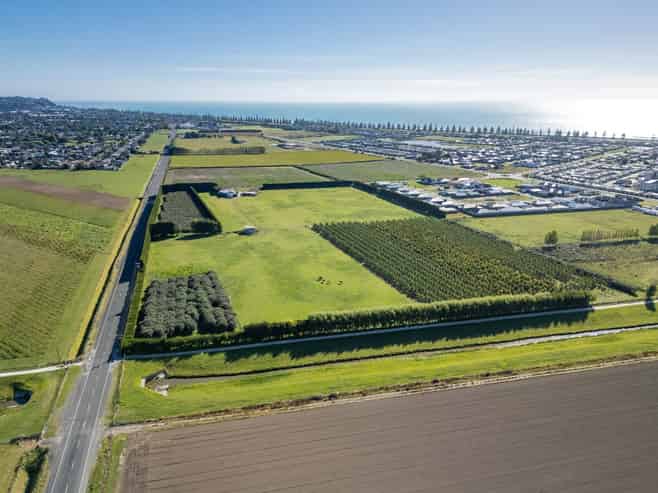  5 Kenny Road, 120 Willowbank Ave, 95 Eriksen Road, Meeanee