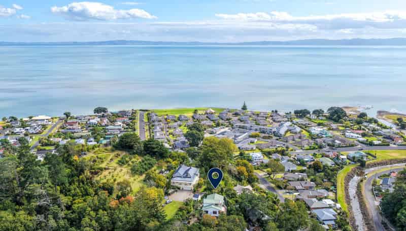 111 Victoria Street, Thames