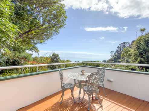 111 Victoria Street, Thames