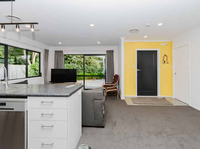 4/255 Peachgrove Road, Fairfield