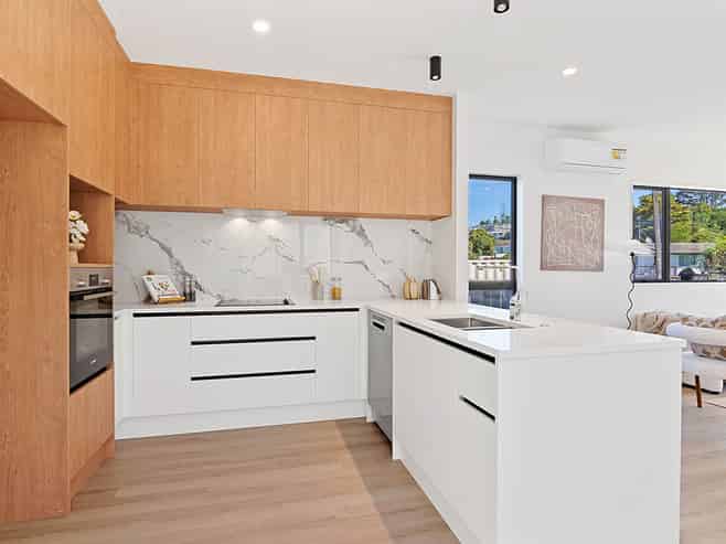 11b Glenfinn Place, Massey