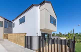 11b Glenfinn Place, Massey