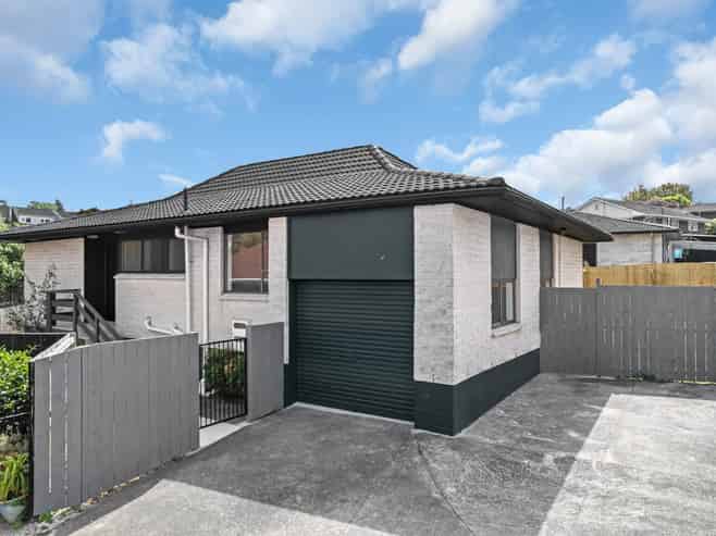 2/23 Birman Close, Half Moon Bay