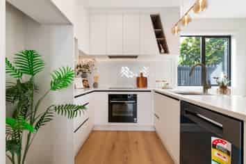 94 Takutai Avenue, Half Moon Bay