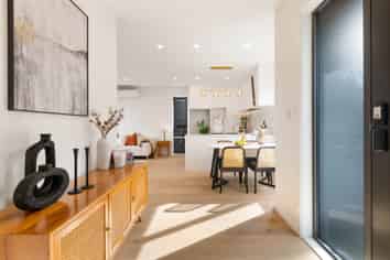 94 Takutai Avenue, Half Moon Bay