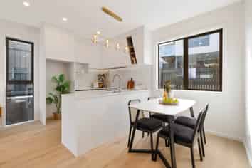 94 Takutai Avenue, Half Moon Bay